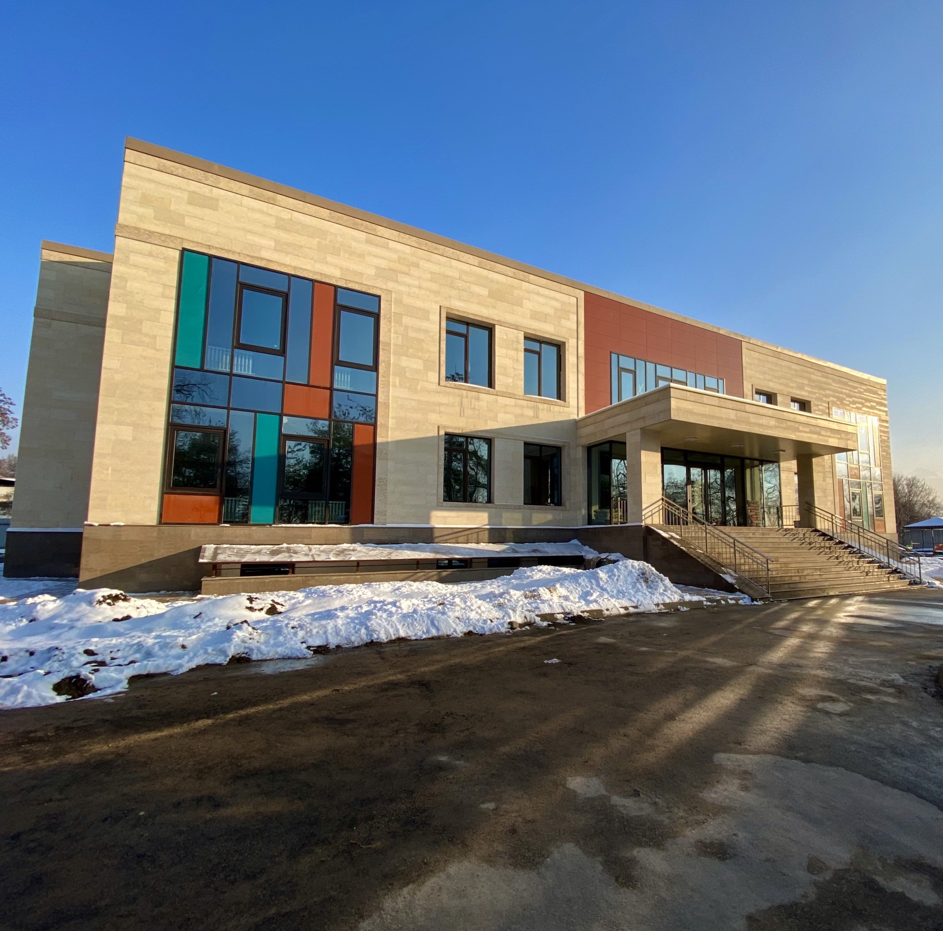 Apple Tree International School, английская международная школа-детский сад 1