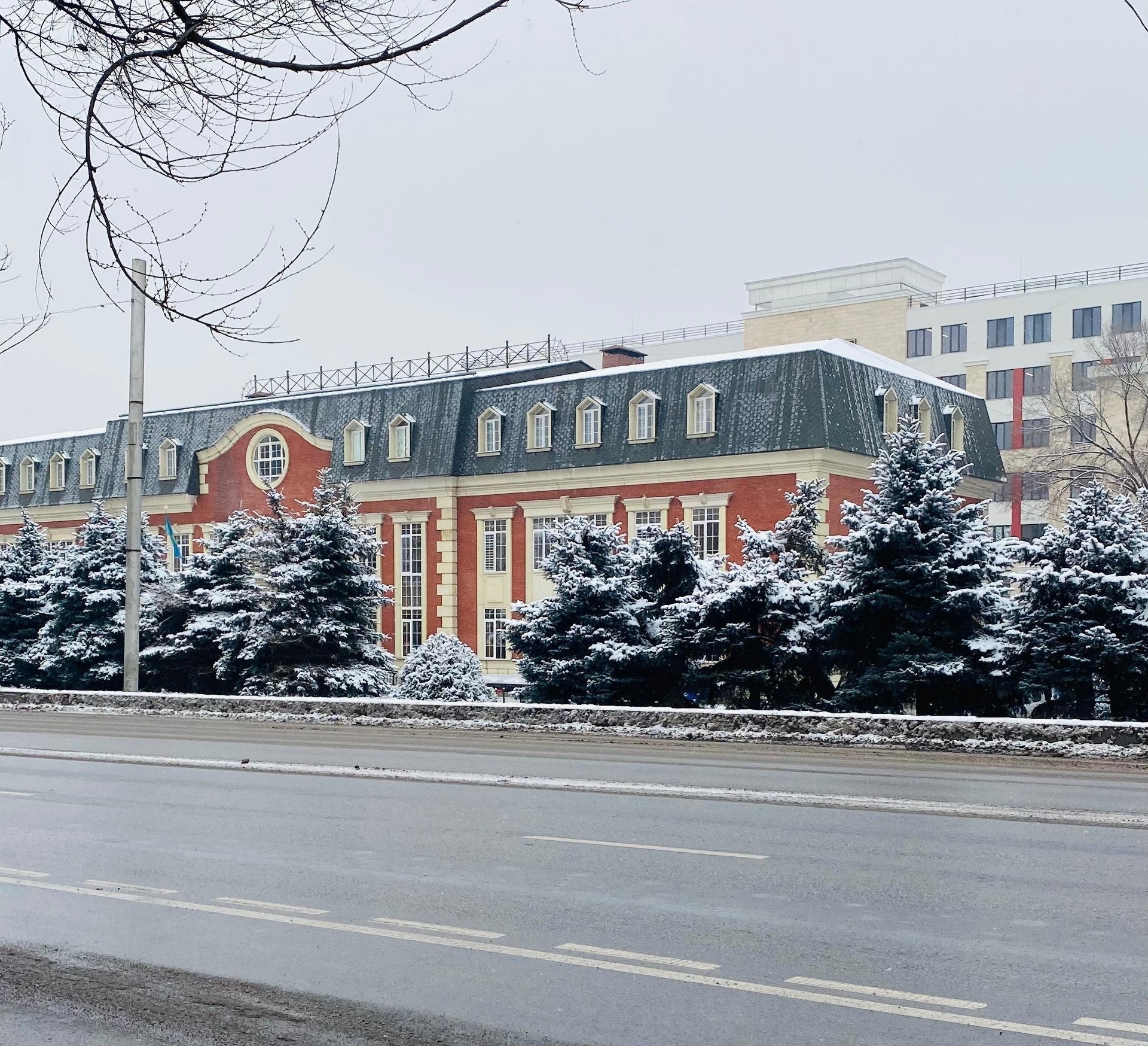 Baiterek school, частная школа 1