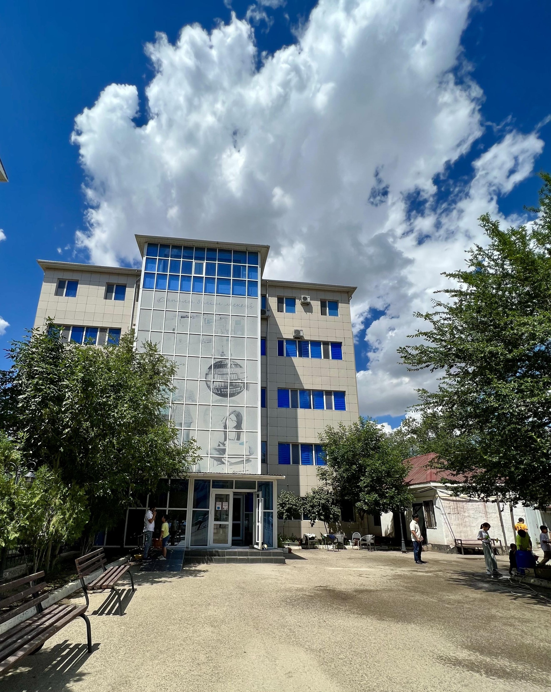 Dostyq High School, частная школа 2