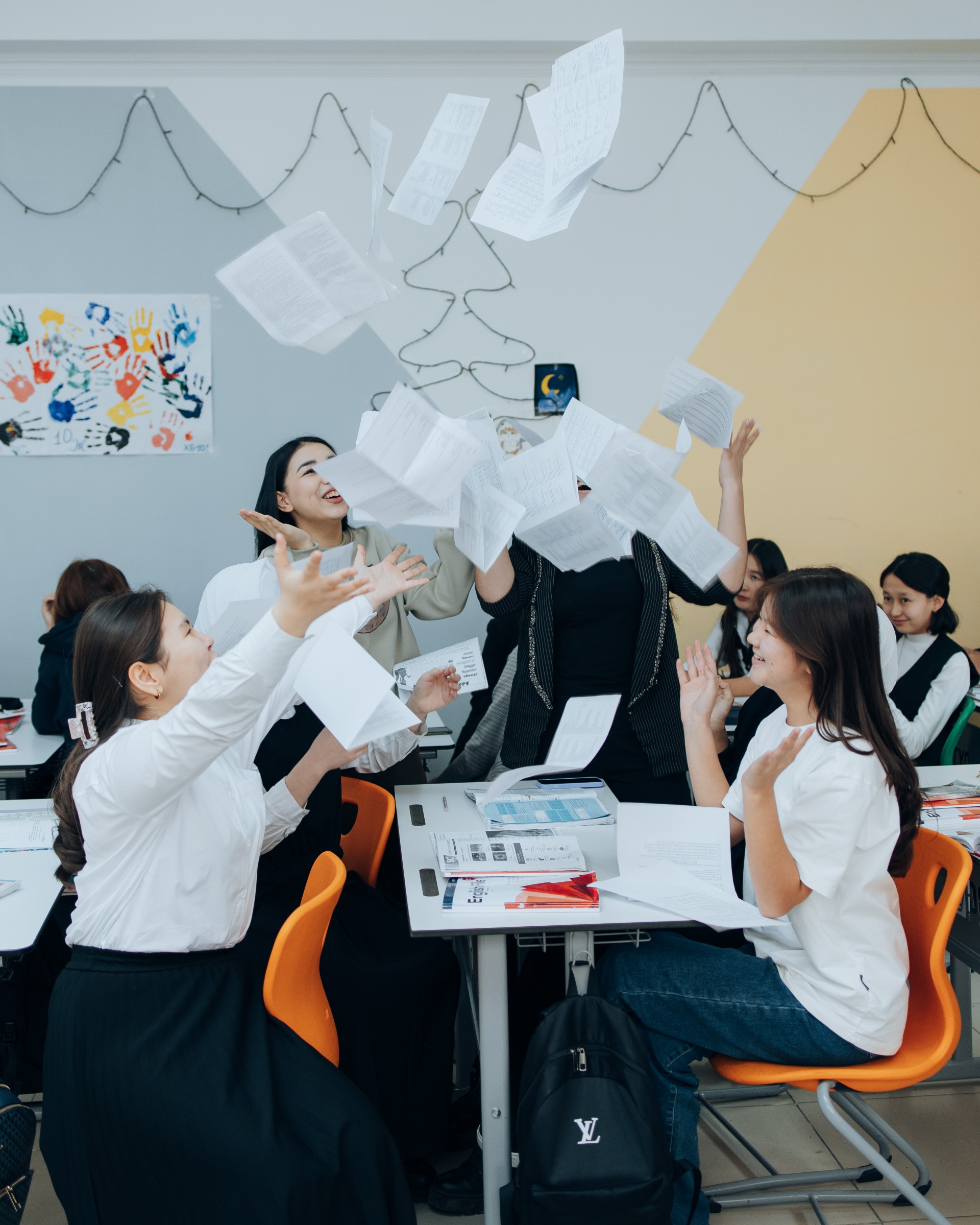 Dostyq School, частная школа