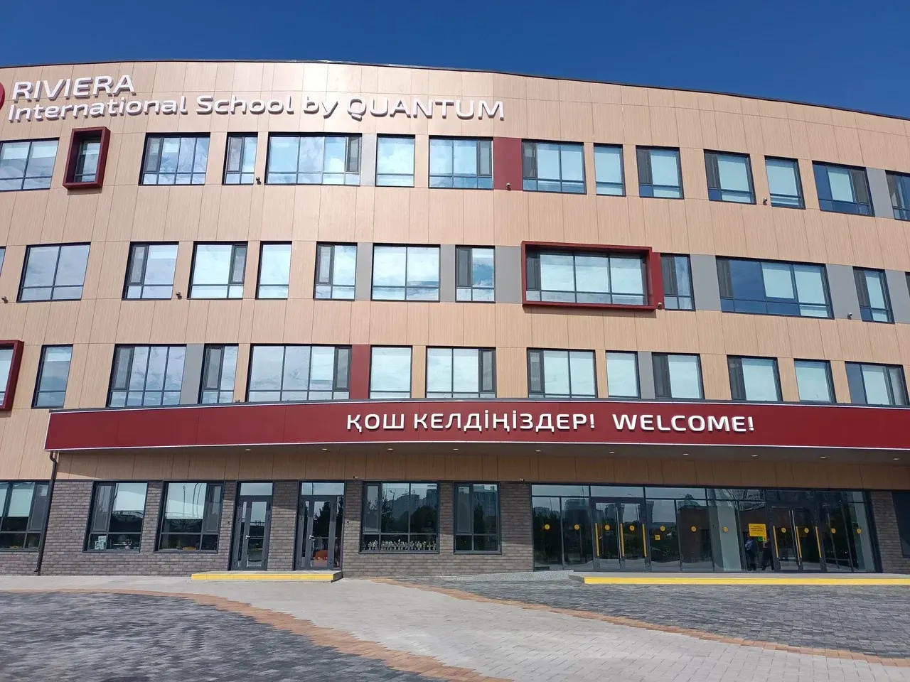 Riviera International School 3