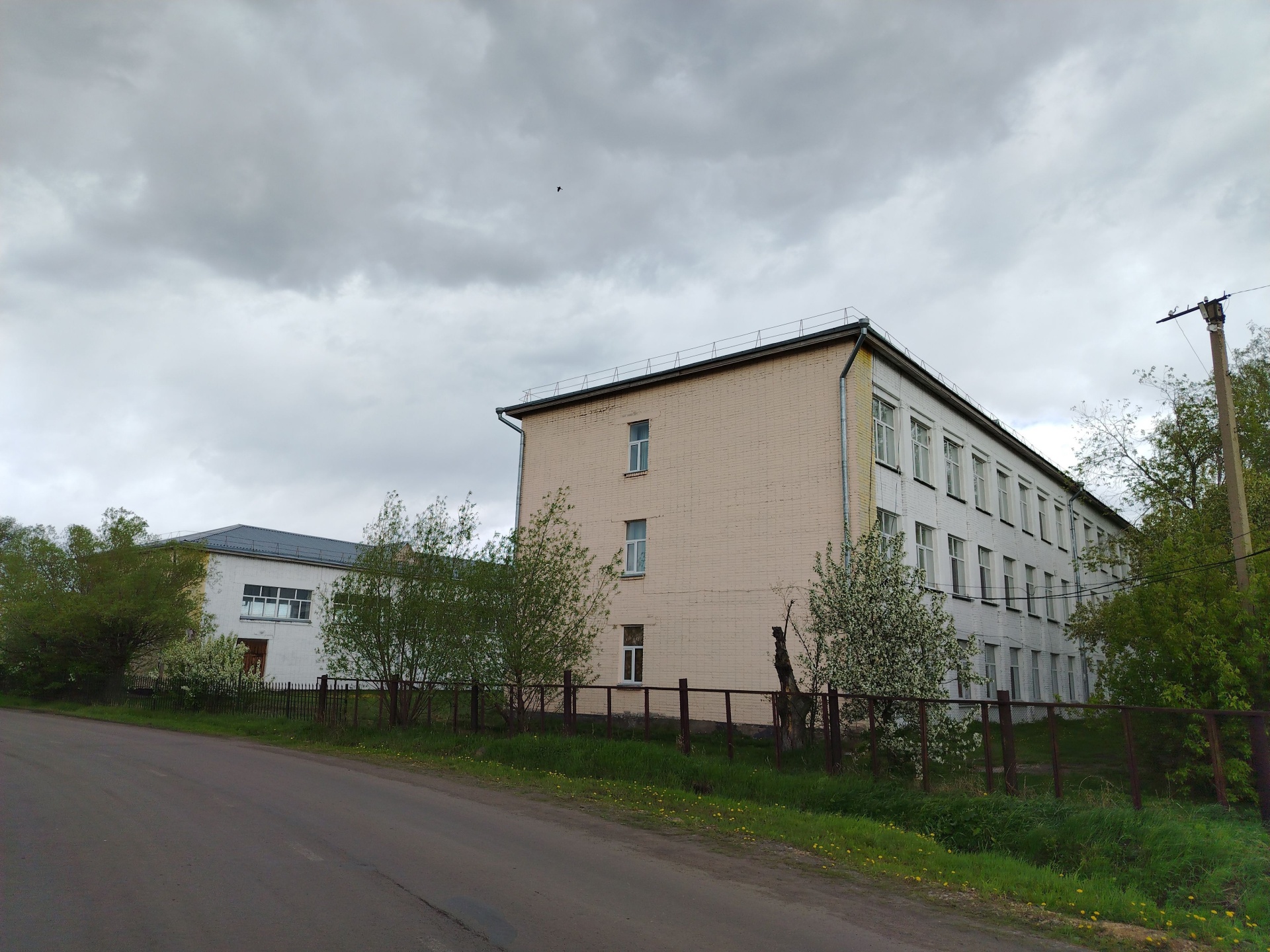 Школа-гимназия им. Батыр Баяна, Отдел образования района М. Жумабаева управления образования акимата Северо-Казахстанской области 3