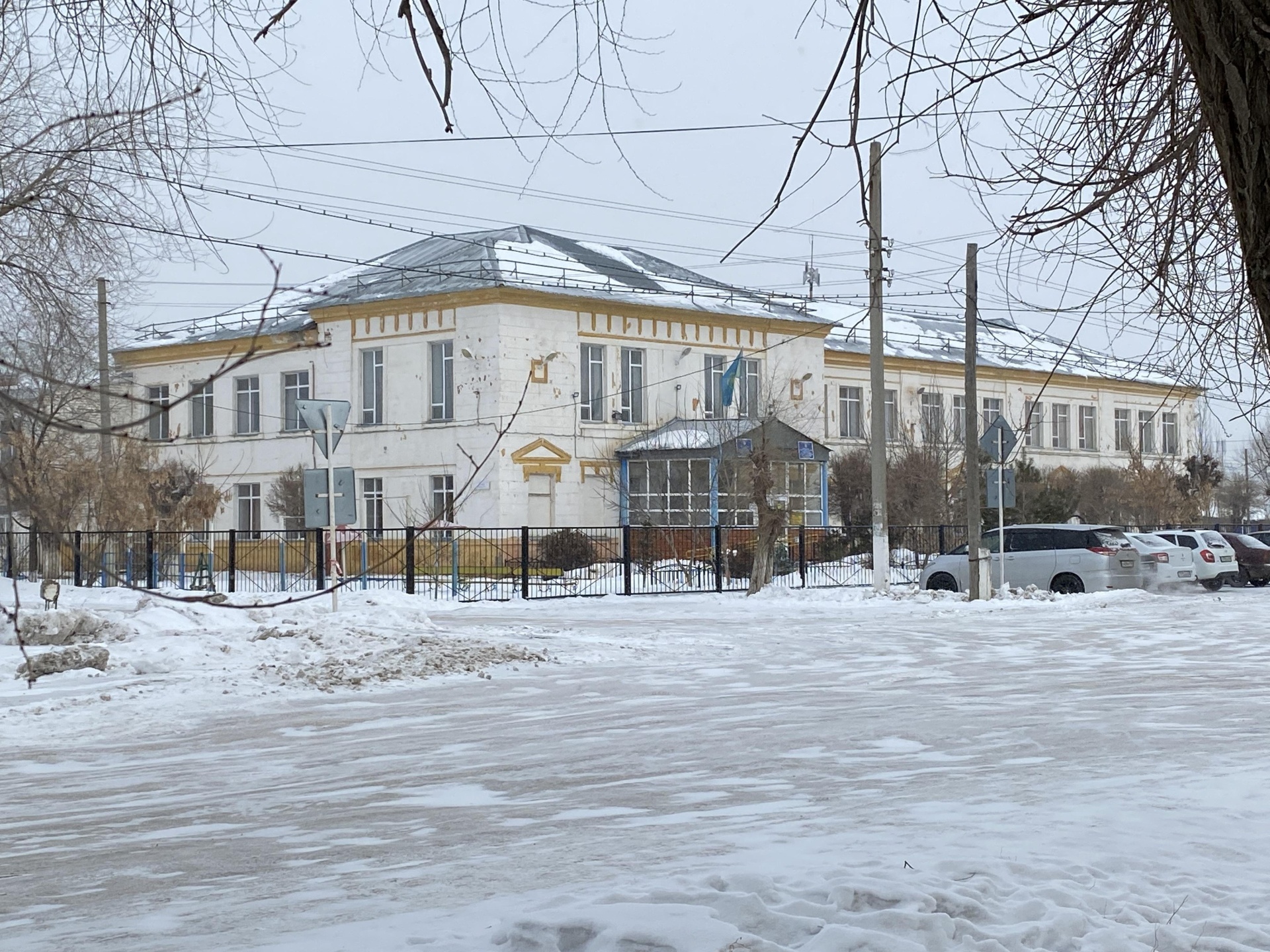 Средняя школа №15, школа им. И.Есенберлина 1